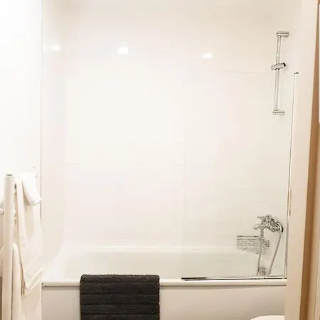 2 Bed Flat In Leeds City Centre Exterior foto