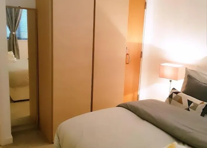 2 Bed Flat In Leeds City Centre